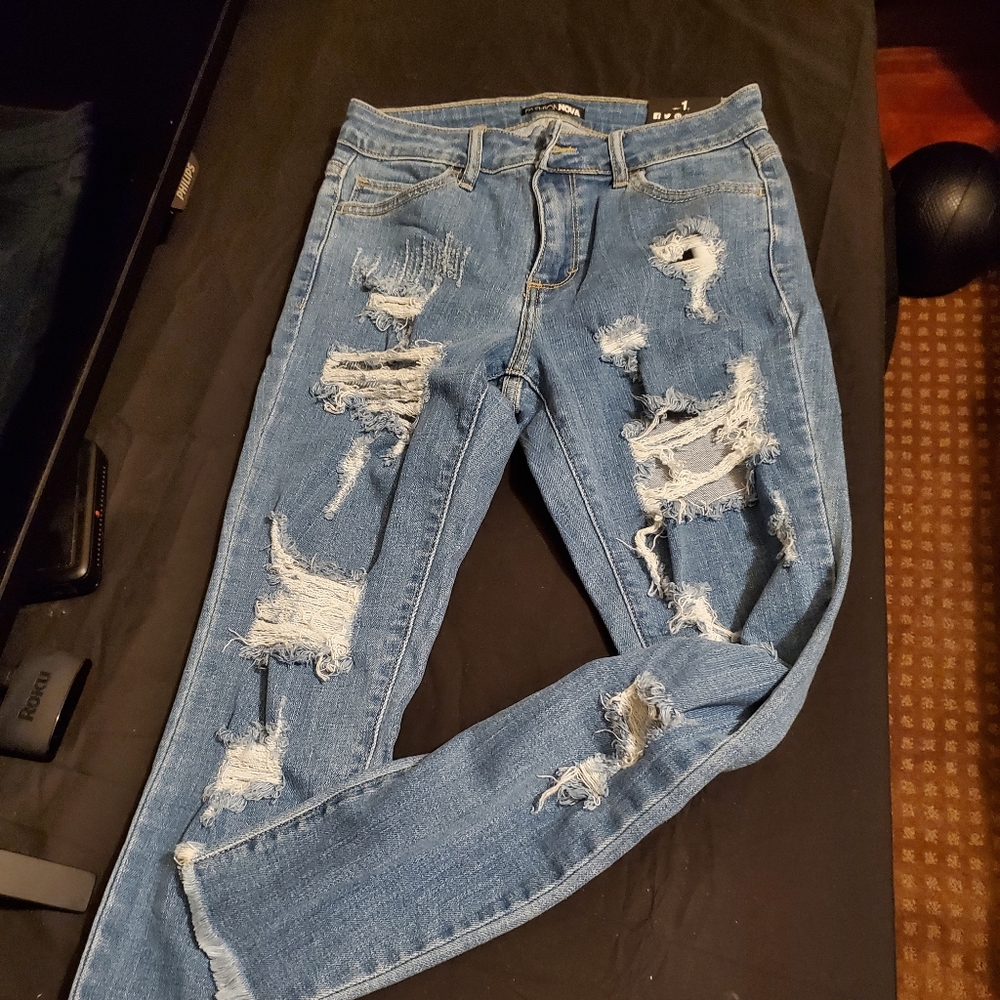 Ripped Jeans NWT